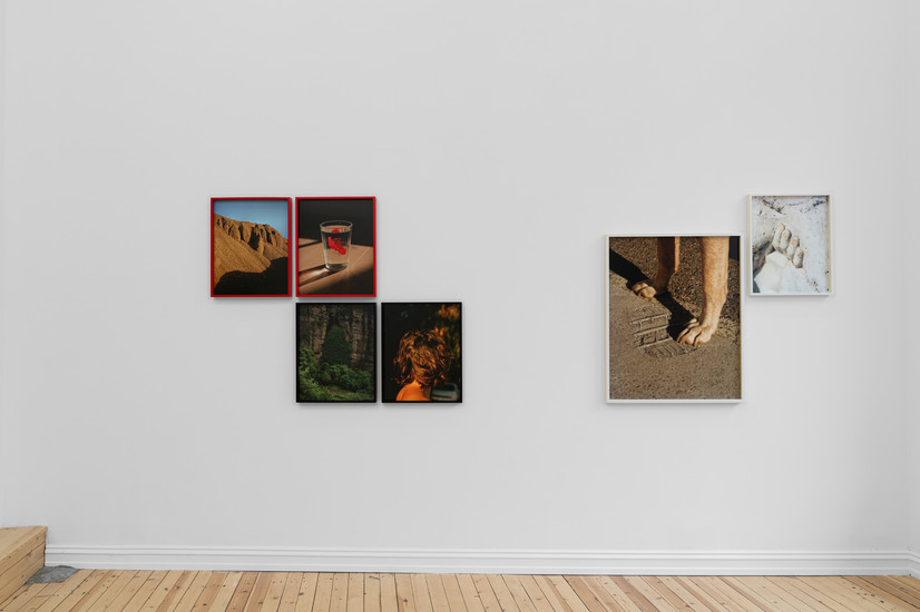 Installasjonsfoto fra duoutstilling ITAKA, MELK 2025

