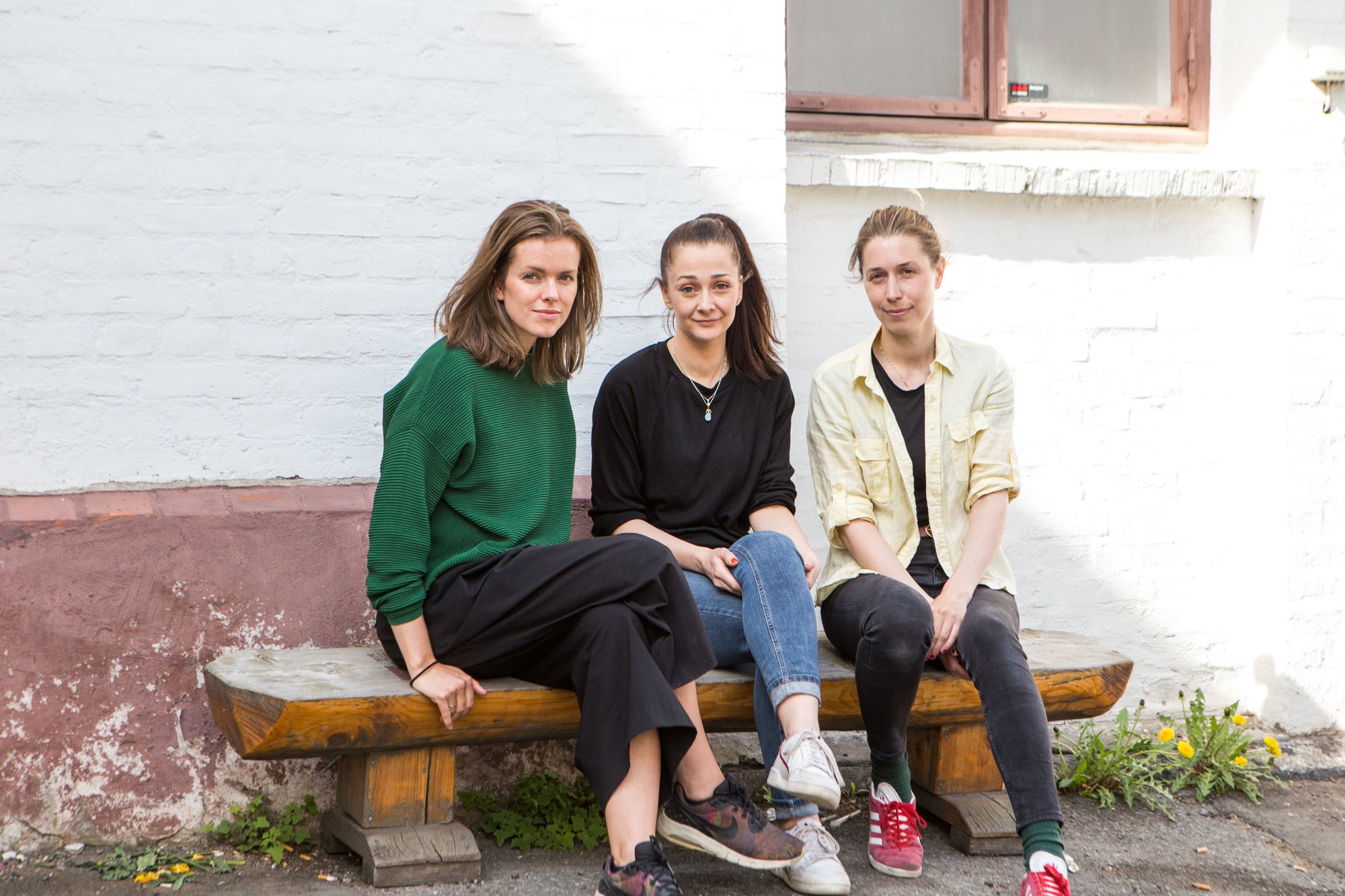 Svartjord utenfor Prindsen kunstnerkollektiv i Storgata 36 